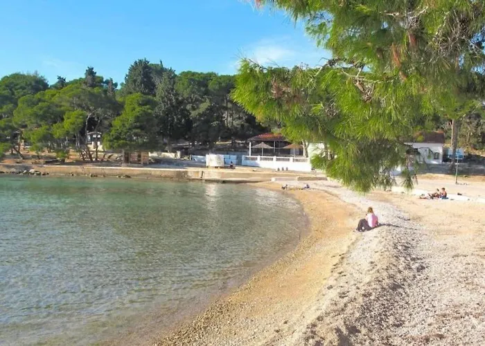 Peaceful Fioretta With Relaxing Pool *