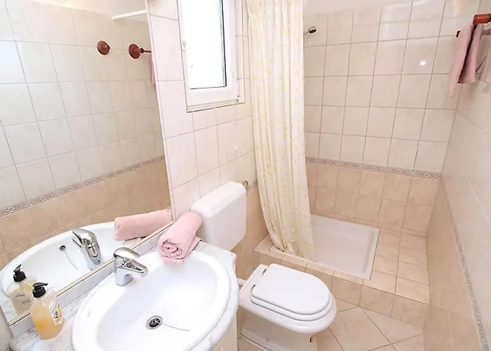 Villa Peaceful Fioretta With Relaxing Pool Kakma